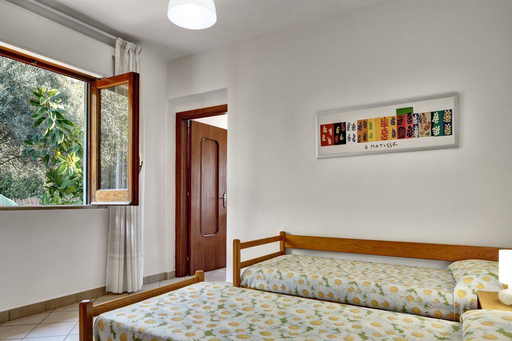شقة Matisse Nerano By Gocce Marina del Cantone الغرفة الصورة