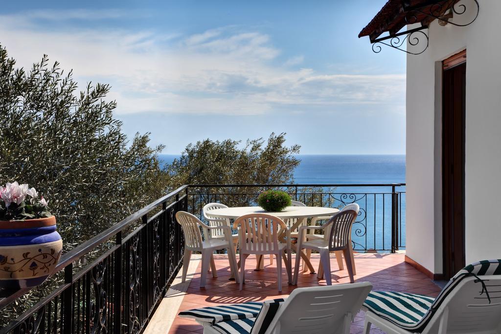 شقة Matisse Nerano By Gocce Marina del Cantone الغرفة الصورة